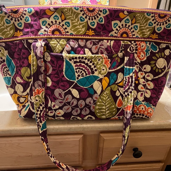 Vera Bradley Handbags - Vera Bradley tote